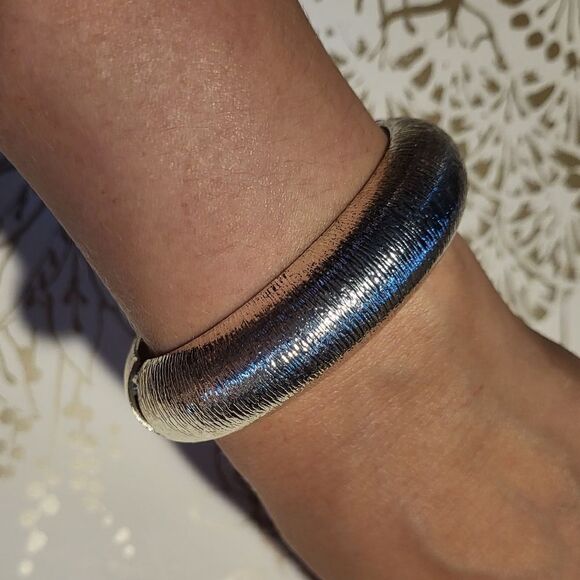 Vintage 90s Silver Bangle Bracelet - Picture 1 of 4